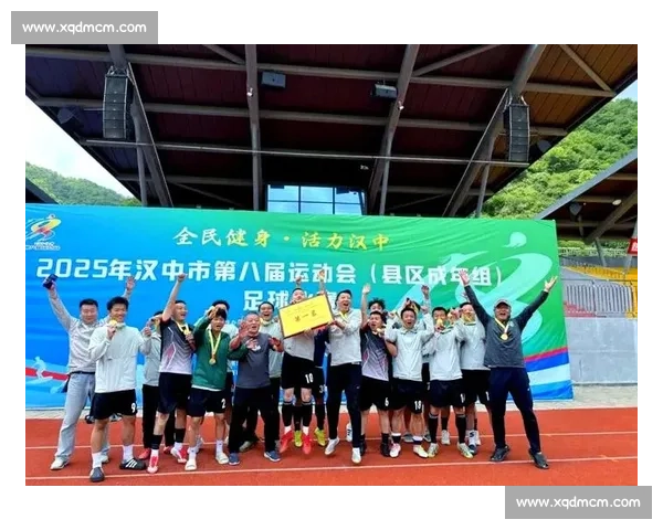 激烈对决足球半决赛燃情开赛 八强强者谁将脱颖而出成就梦想 - 副本 (2)